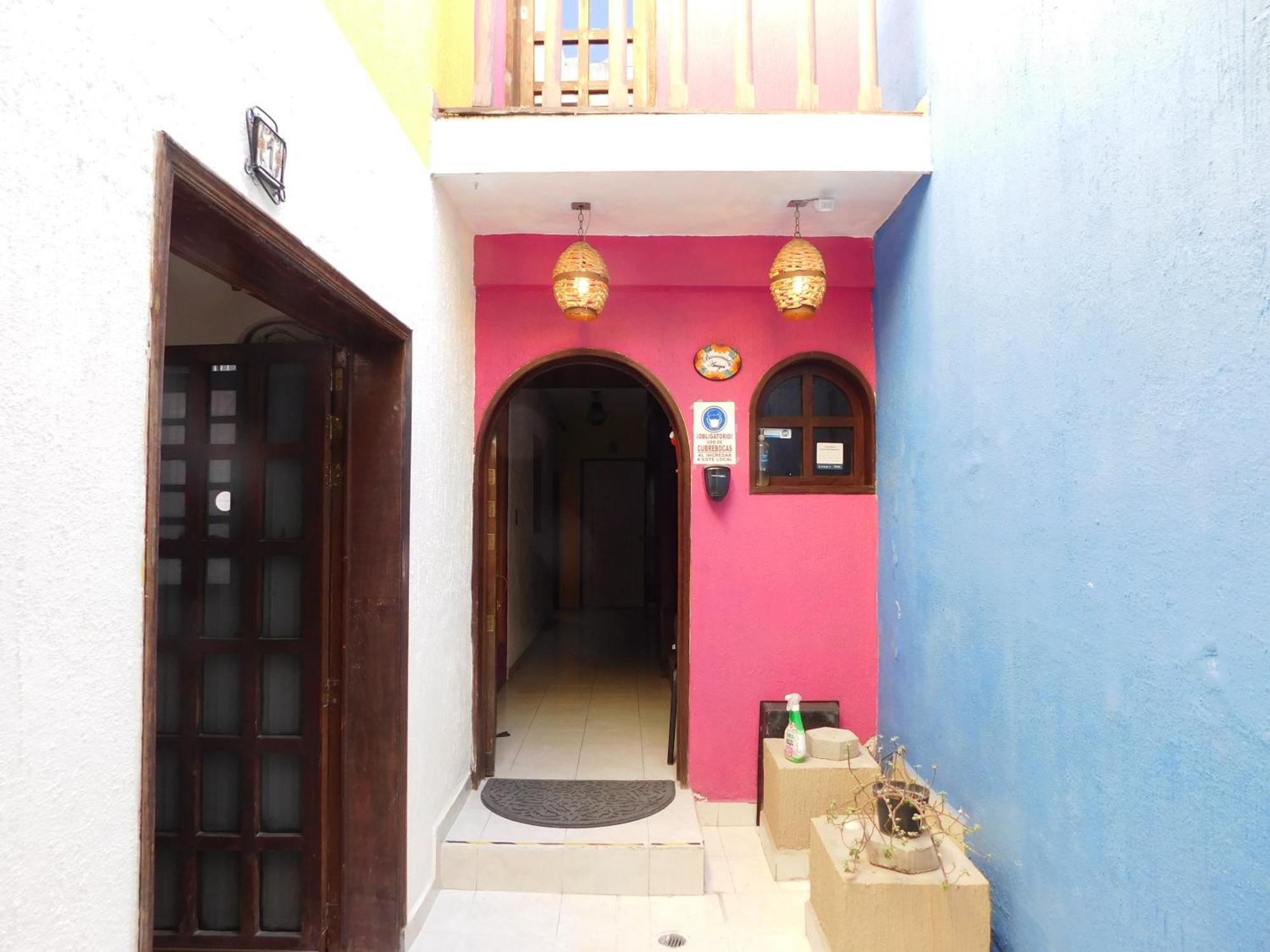 Casona Luciérnaga-Casa de Huéspedes León Esterno foto